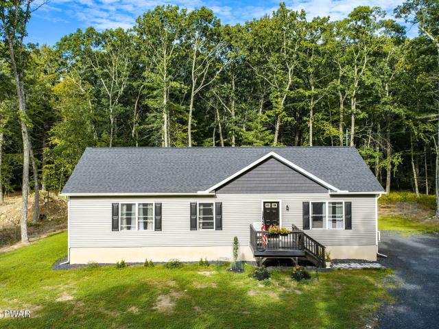 House for sale in Dingman Township, Pike County