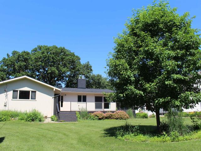 House for sale in Emmetsburg, Iowa