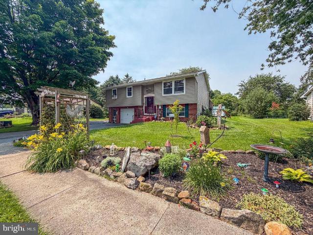 House for sale in Morgantown, Pennsylvania