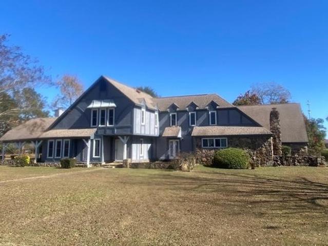 House for sale in Columbia, Alabama