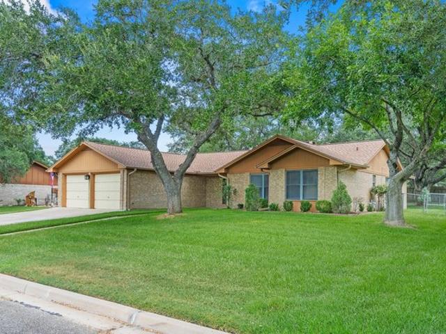 House for sale in Schulenburg, Texas