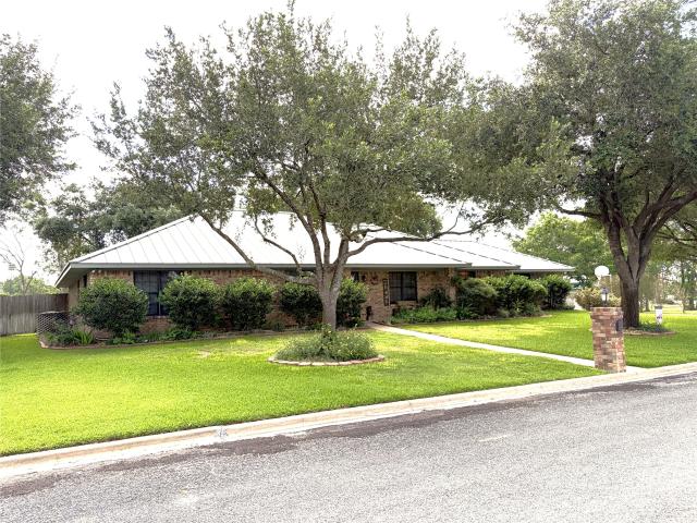 House for sale in Schulenburg, Texas