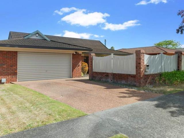 House for rent in Botany Downs, Howick
