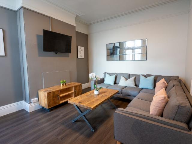 Apartment for rent in Stoke Hill, Exeter