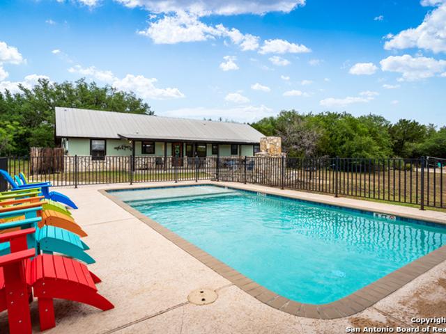 House for sale in Concan