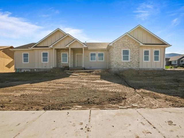 House for sale in Cedar Bluffs, Hyde Park