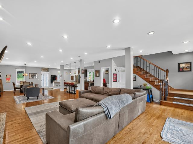 House for sale in Mchenry, Illinois