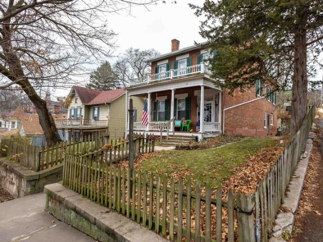 House for sale in Galena