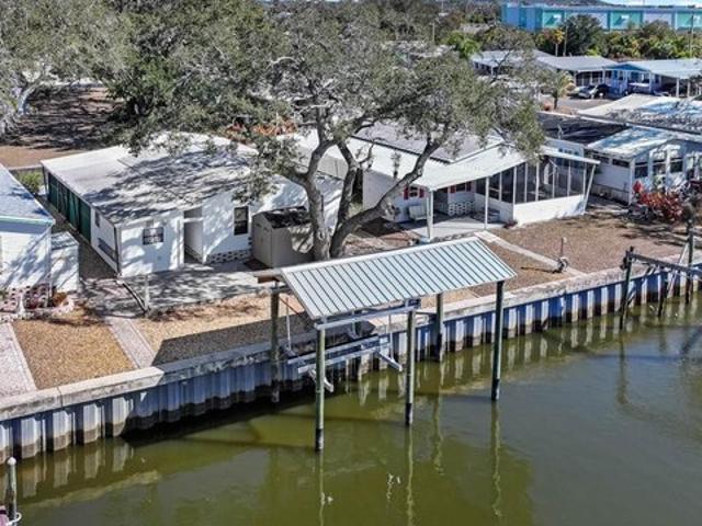 House for sale in Apollo Beach, Florida