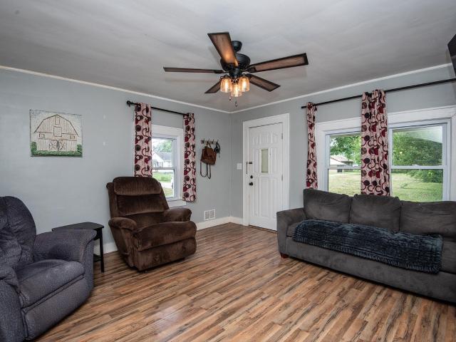 House for sale in Freelandville, Indiana