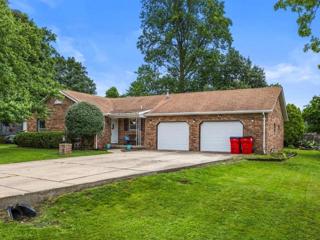 House for sale in Mahomet, Illinois
