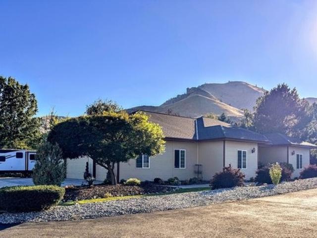 House for sale in Wenatchee, Chelan County