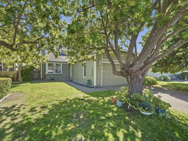Townhouse for sale in San Rafael, California
