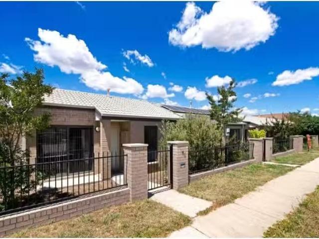 Apartment for rent in Franklin, Australian Capital Territory