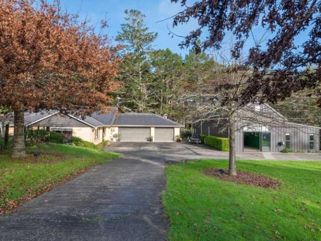 Property for sale in Paremoremo
