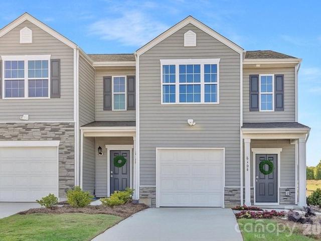 Townhouse for sale in Troutman, North Carolina