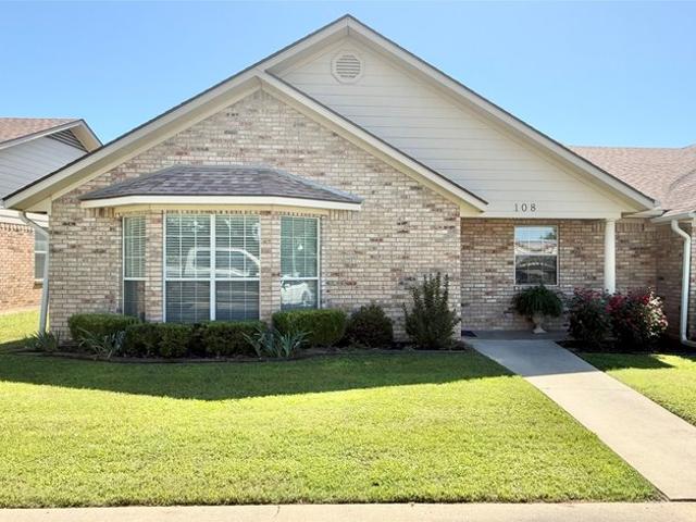 Townhouse for sale in Titus, Texas
