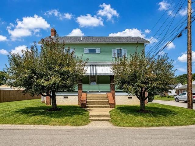 House for sale in Hunker, Pennsylvania