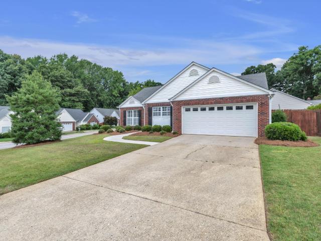 House for sale in Taylors, South Carolina