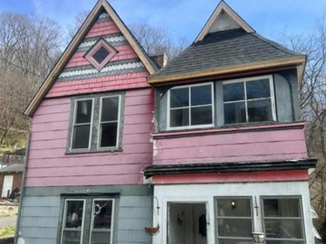 House for sale in Bramwell, West Virginia