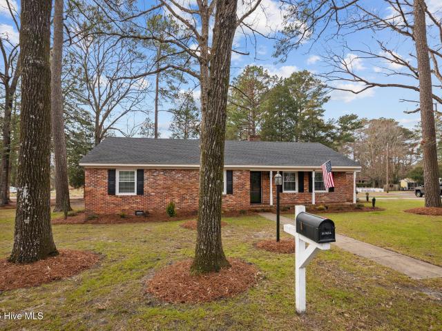 House for sale in Washington, North Carolina