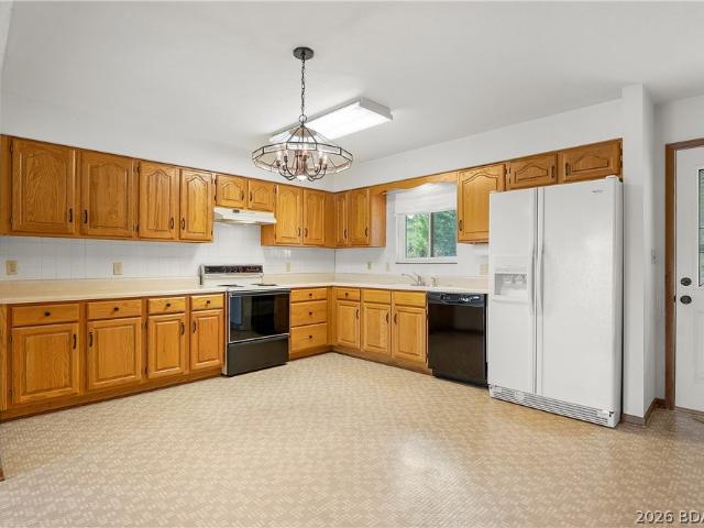 House for sale in Montreal, Missouri
