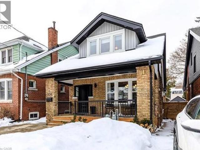 House for sale in Ancaster, Ontario