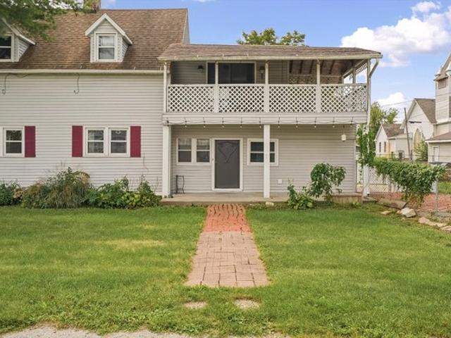 House for sale in Arrowsmith, McLean County