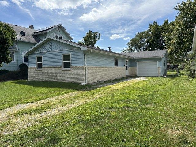 House for sale in Douglas, Illinois