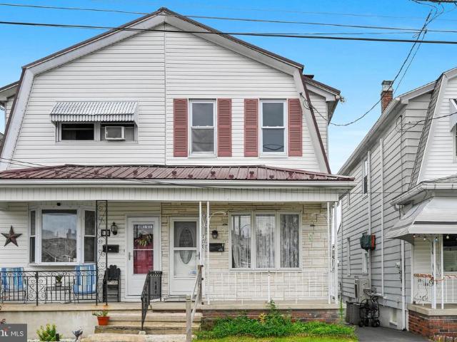 Townhouse for sale in Frackville, Pennsylvania