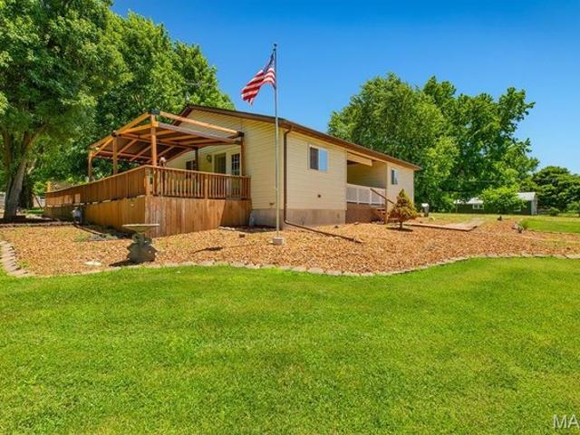 House for sale in Bond, Illinois