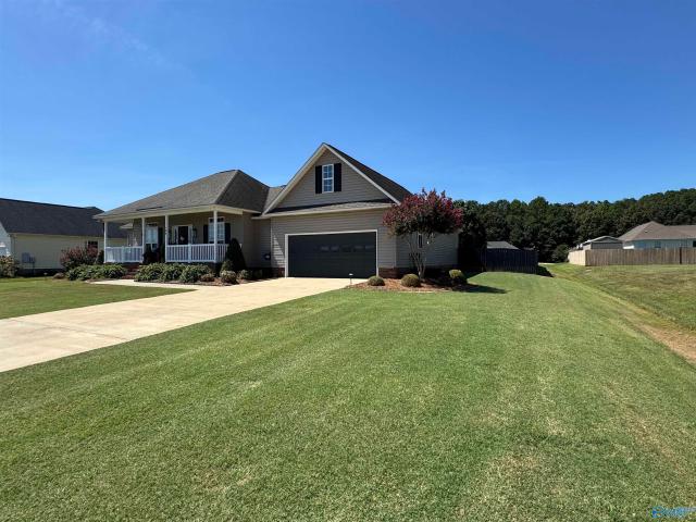 House for sale in Rainbow City, Etowah County
