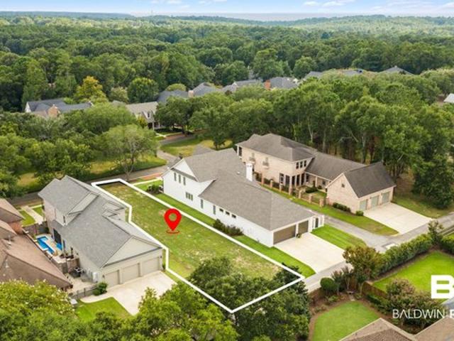 Land for sale in Fairhope, Alabama