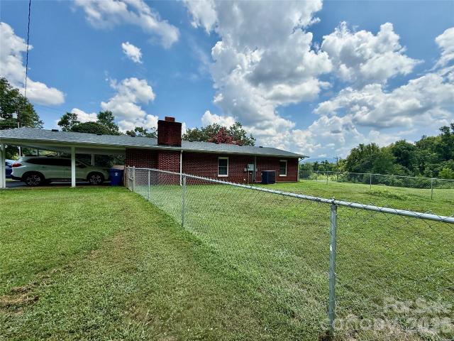 House for sale in Glen Alpine, North Carolina