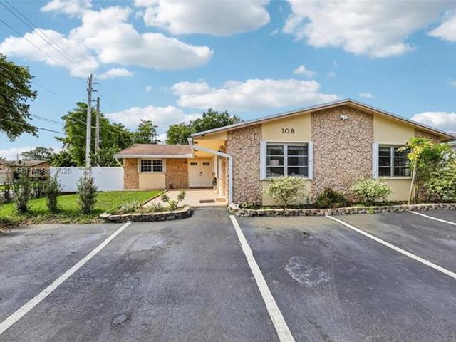 House for sale in Dania, Florida