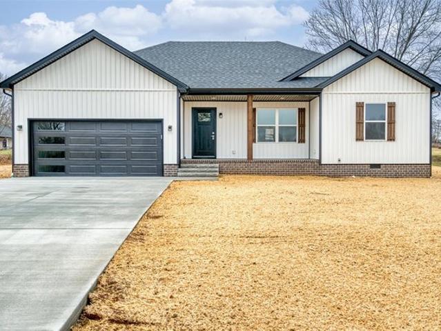 House for sale in Auburn, Kentucky