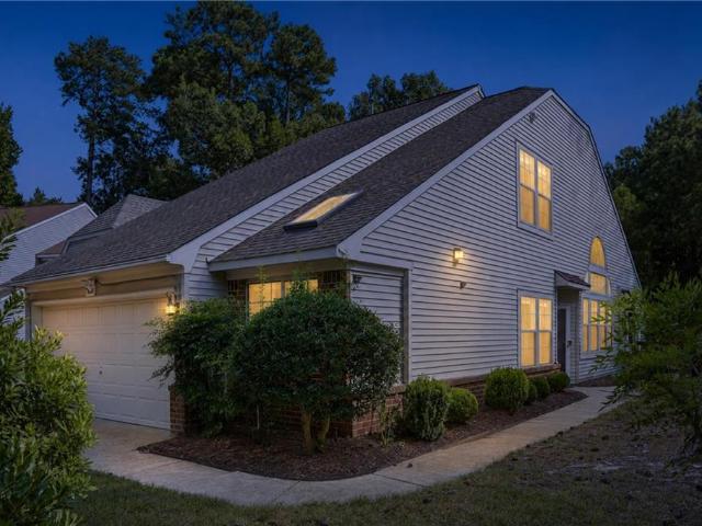 Townhouse for sale in The Sanctuary, Yorktown