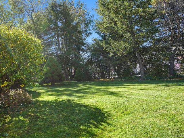 House for sale in Highland, Town of Lloyd