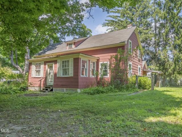 House for sale in Tribes Hill, New York