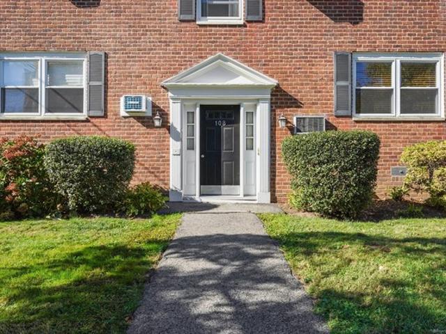 Condo for sale in Cos Cob, Connecticut
