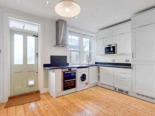 Apartment for rent in Streatham, Greater London
