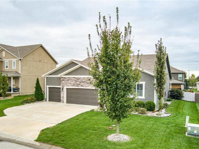 House for sale in Villas at Chapman Farms, Blue Springs
