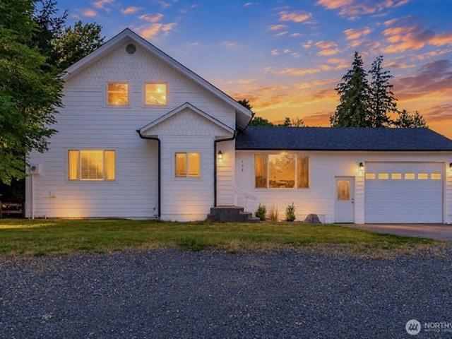 House for sale in Winlock, Washington