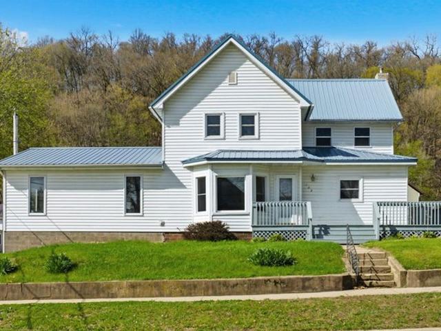 House for sale in Elkader, Iowa