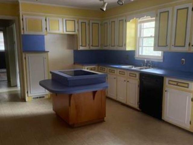 House for sale in Kingstree, South Carolina