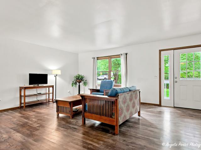 House for sale in Mchenry, Illinois