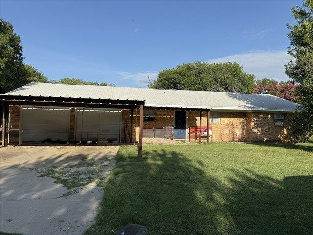 House for sale in Comanche, Texas