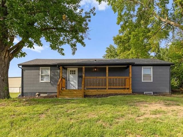 House for sale in Higginsville, Lafayette County