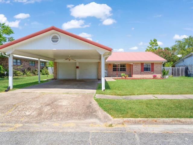 House for sale in Fannin, Texas