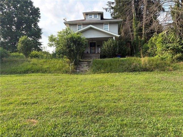House for sale in New Castle, Pennsylvania